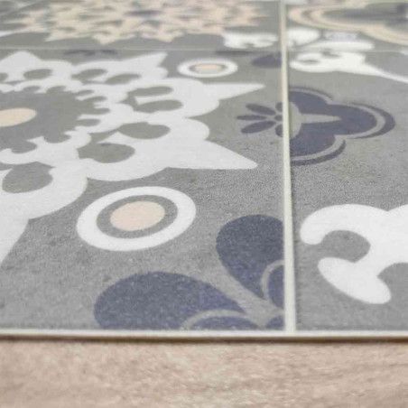 Alhambra hydraulic carpet