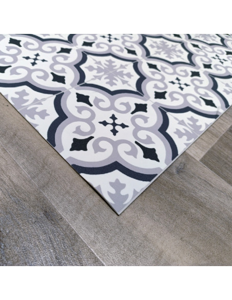 Estrella vinyl rug