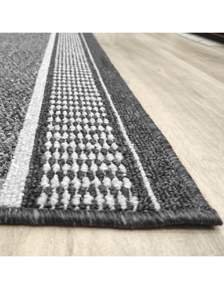 Runner rug