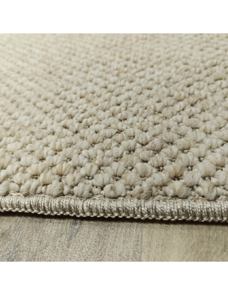 Small loop rug, knotted effect at rugsimperio1979.com