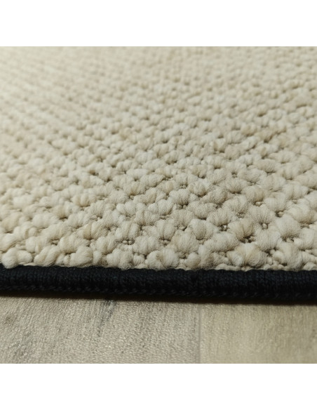 Small loop rug, knotted effect at rugsimperio1979.com