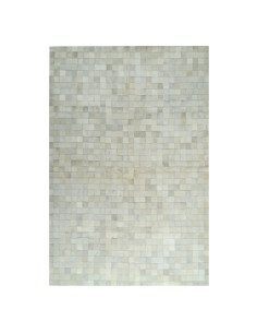 Alfombra de piel blanca Patchwork, en alfombrasimperio1979.com. 2