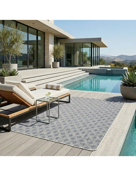 Pompeya outdoor rug with diamond pattern at alfombrasimperio1979.com