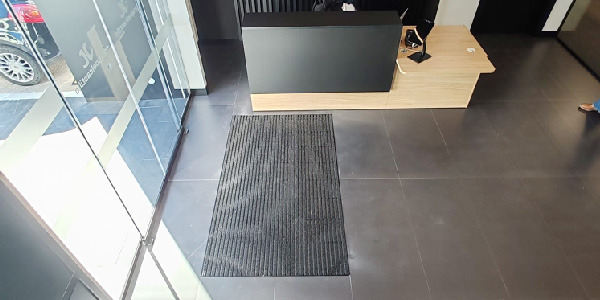 Instalación Felpudo de alto tránsito