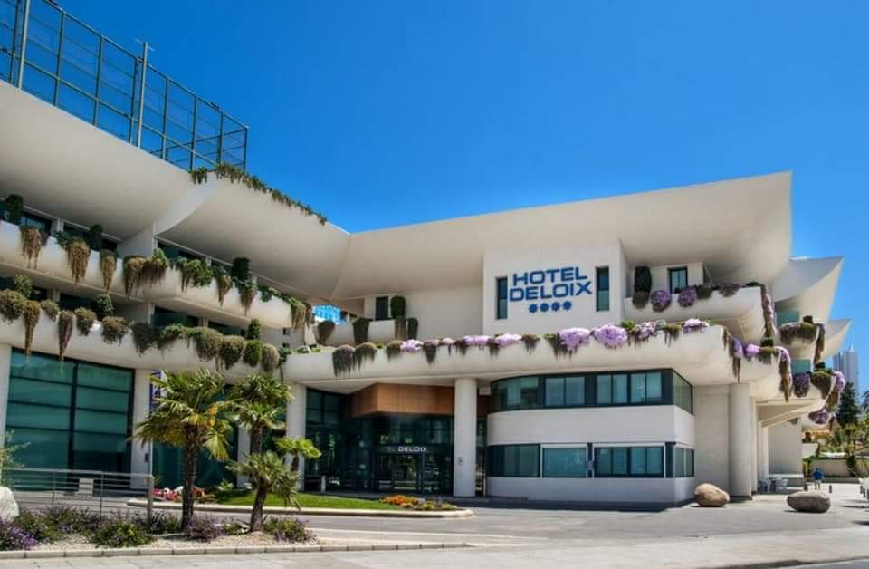 Instalacion Moqueta Hotel Rincox Deloix